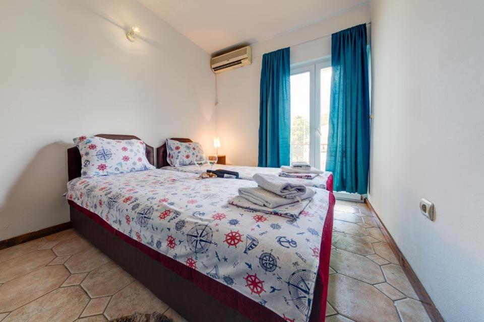 Sunny Grapes Apartments Budva Room photo