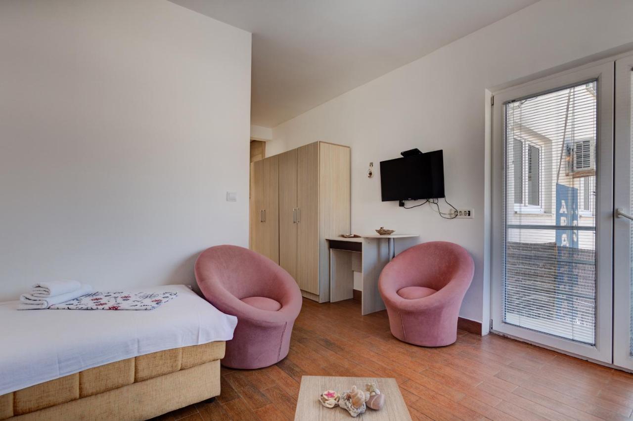 Sunny Grapes Apartments Budva Exterior photo